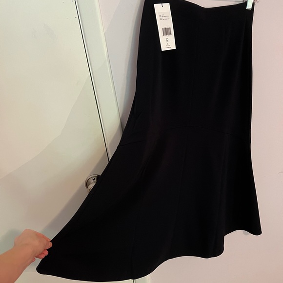 Navy Midi Skirt - Picture 3 of 5